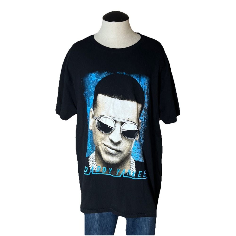 Daddy Yankee Legendaddy 2022  T Shirt Size‎ L Reggaeton